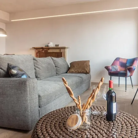 Leoni 7 - By Lovecomo Σπίτι διακοπών Μενάτζιο