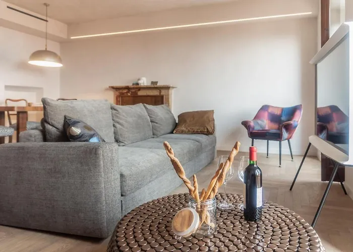 Leoni 7 - By Lovecomo Tatil Evi Menaggio