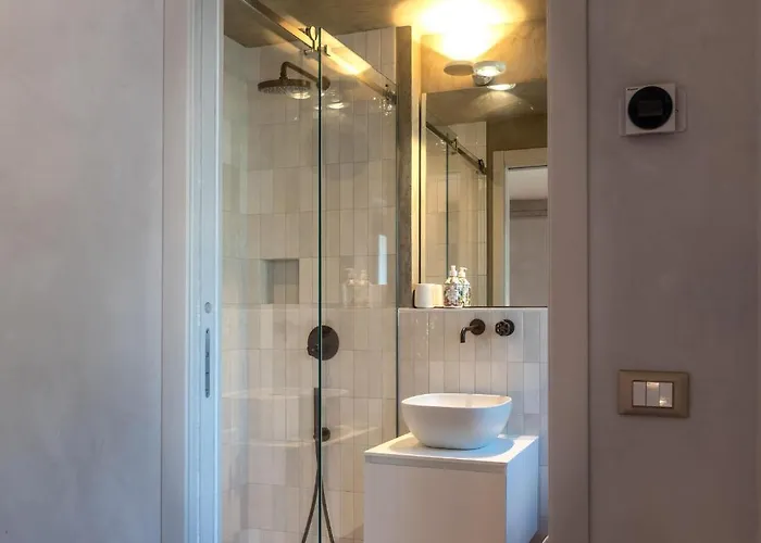 Leoni 7 - By Lovecomo * Menaggio