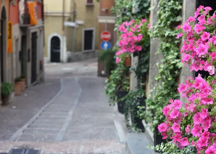 Leoni 7 - By Lovecomo Tatil Evi Menaggio