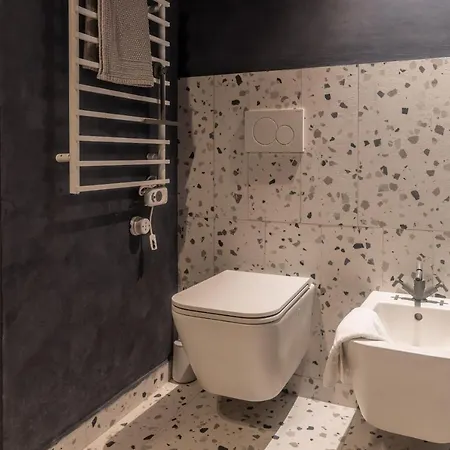 Leoni 7 - By Lovecomo Hébergement de vacances *